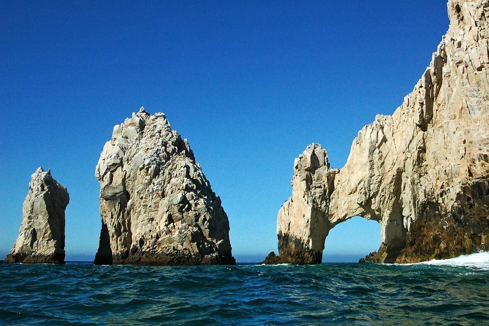 El Arco sea arch and cliffs at Cabo San Lucas