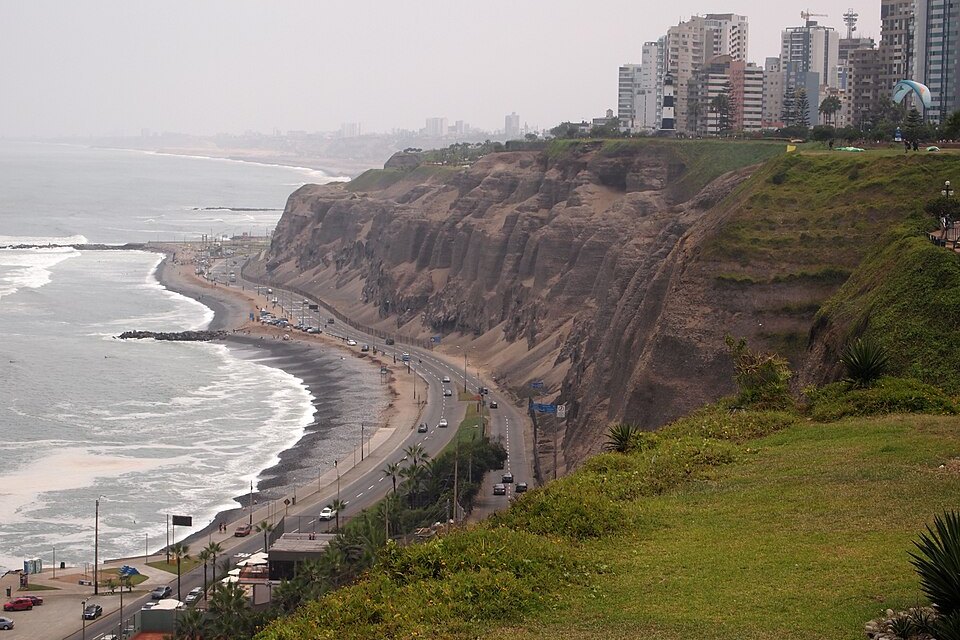 Miraflores cliffs and Pacific coast in Lima