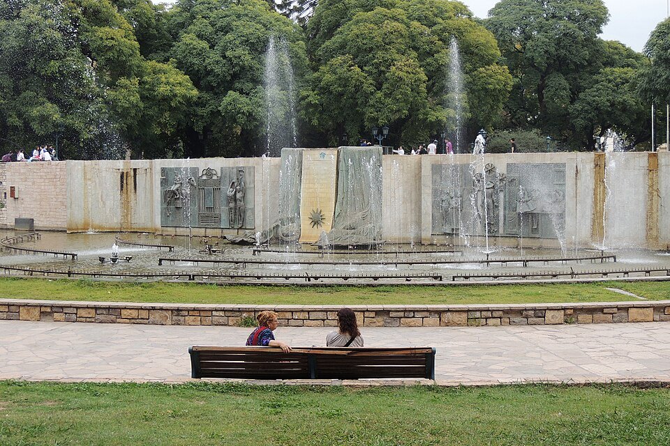 Fountain and trees in Plaza Independencia, Mendoza